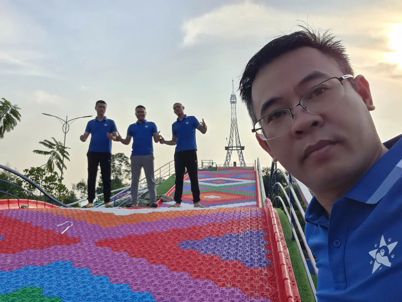 Cầu trượt phao khô tại Khu sinh thái Quảng Ninh Gate